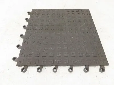 Wearwell H-9389 ErgoDeck Mat - 18 x 18", Solid Tile 7/8" Thick  Lot of 10pcs