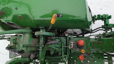 USED 1986 JOHN DEERE 900HC