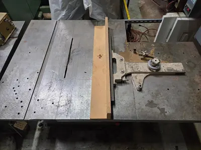 USED TANNEWITZ XJSH ROLLING TABLE VARIETY SAW WITH HYDRAULIC ADJUSTMENT