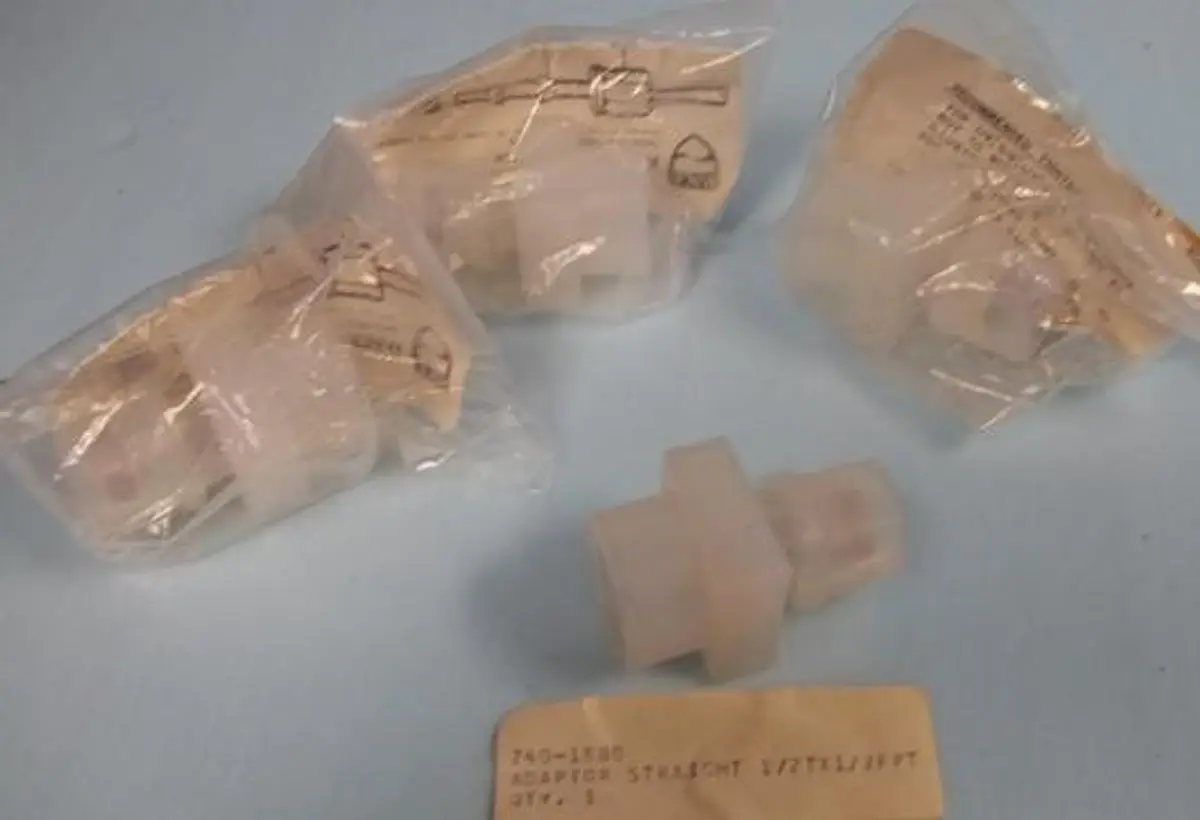 QTY. 1. LOT OF 4 MACE TEFLON FLOW CONTROL FITTING ...