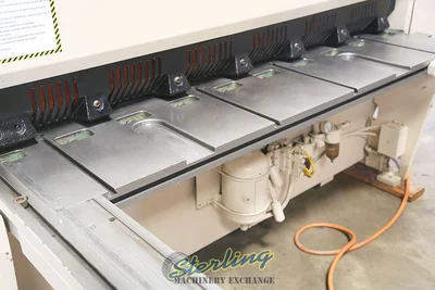 Used CINCINNATI, INC 135HS X 6 Power Squaring Shears (Gauge) California US | Sterling Machinery Exchange #1466062