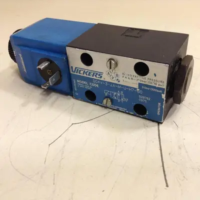 USED VICKERS DG4V-3-2A-M-U-H7-60
