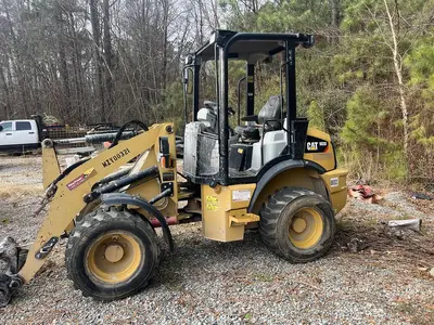 USED 2017 CAT WHEEL LOADER 903D