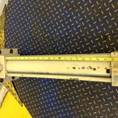 USED CINCINNATI MILACRON CYLINDER225