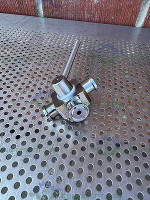 USED PHARMACIA DN6 AV SMO 254 4-WAY 316 VALVE 56-5758-00 W/ 1.2" SANITARY FITTING