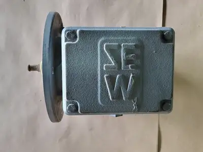 USED SEW-EURODRIVE (FA70A)DFT71D4