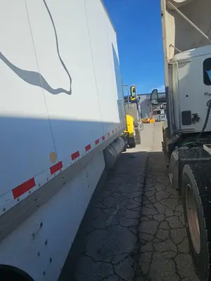 USED 2016 PETERBILT 337