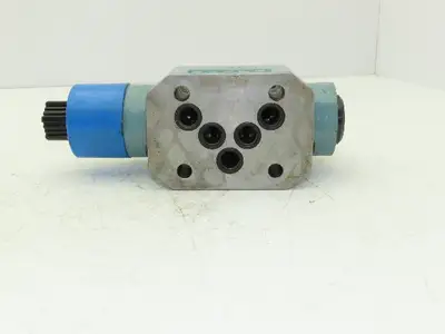 Nachi Hydraulic Directional Control Solenoid Valve 24VDC
