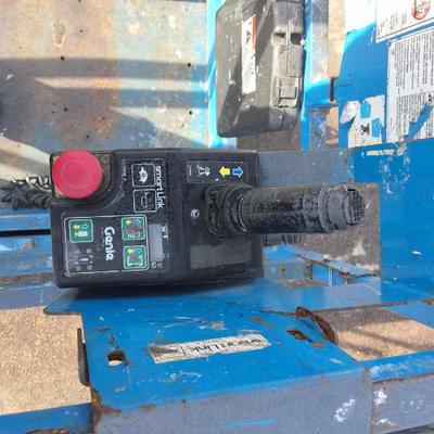 USED 2016 Genie GS-3232