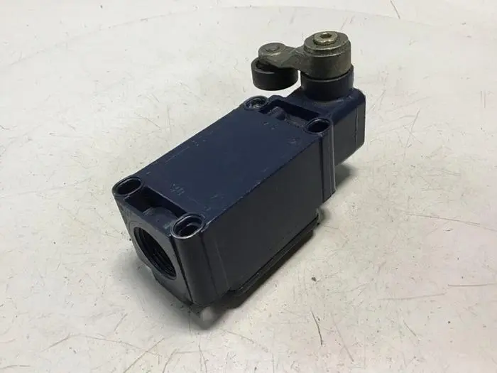Used SCHMERSAL T4VH 335-11Z Relays & Switches Michigan US | Ideal Machinery #573724