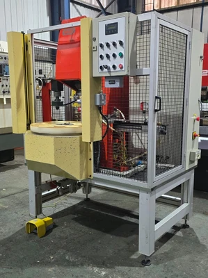 USED 2004 HARE, MADE IN ENGLAND 8 HPIT