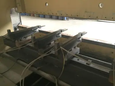 USED COLLY 63 TON X 2500 MM CNC