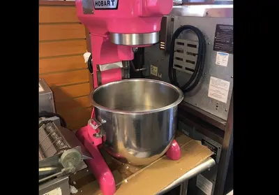 HOBART A 200 20 QT Mixer Includes Guard, Bowl & Pattle Hook & Whip 115VHOBART A 200 20 QT Mixer Includes Guard, Bowl & Pattle Hook & Whip 115V