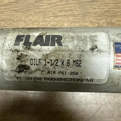 Used FLAIR LINE OILF 1 1/2 X 8 MS2 Pneumatic Cylinders Ohio US | Surplus Asset Holdings #1246891