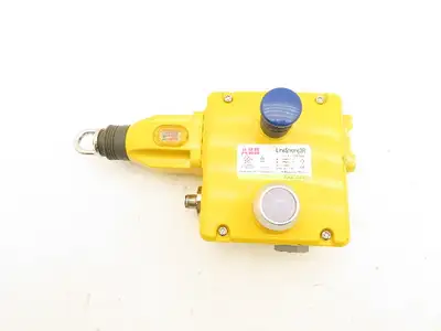 ABB Jokab Safety LineStrong3R Rope Pull Grab Cable Switch E-Stop 2TLA050208R1232