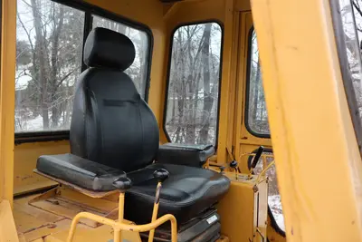 Used 1989 CATERPILLAR D4C Bulldozers Pennsylvania US | Proxy Equipment #1377697