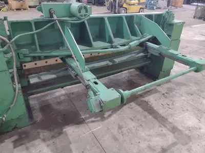 8' X 1/4" WYSONG MODEL #825 MECHANICAL POWER SQUARING SHEAR: STOCK #23635