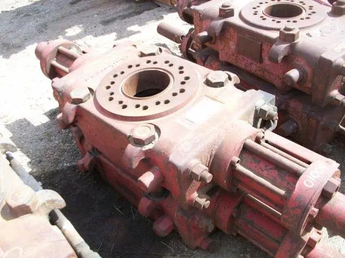 Used GUIBERSON 7 1/16" 3M DOUBLE RAM BOP Accumulators Saskatchewan CA | Chad Equipment #466715