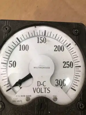Westinghouse RMR-61749 300V DC Volt Meter / Panel Meter Type KX-24