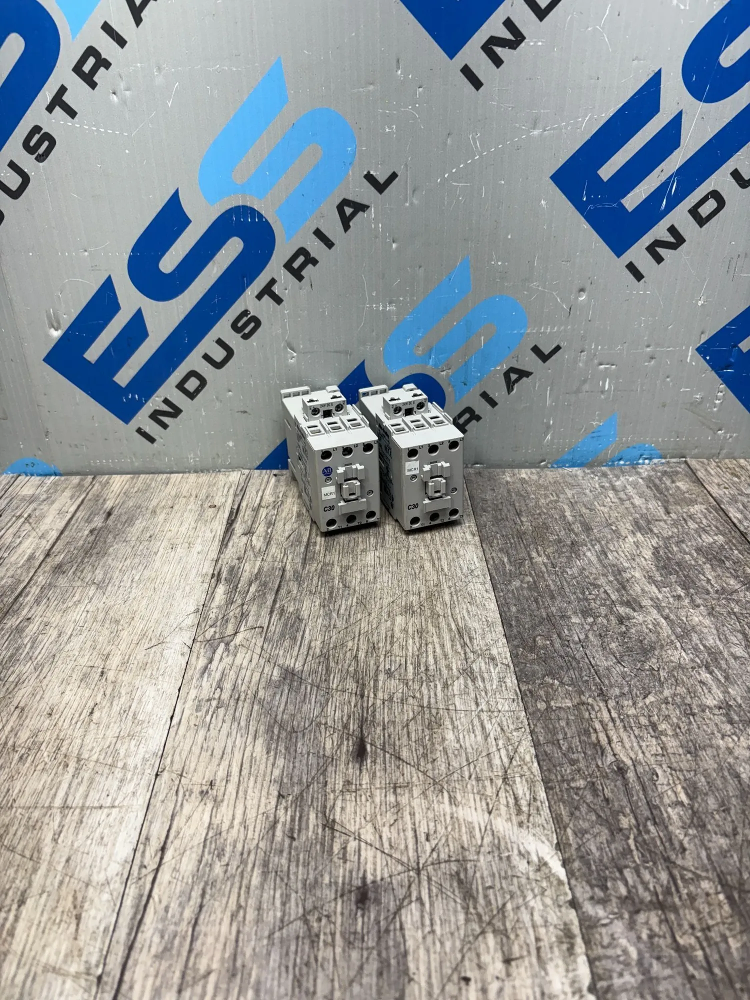 USED ALLEN BRADLEY 100-C30E*00
