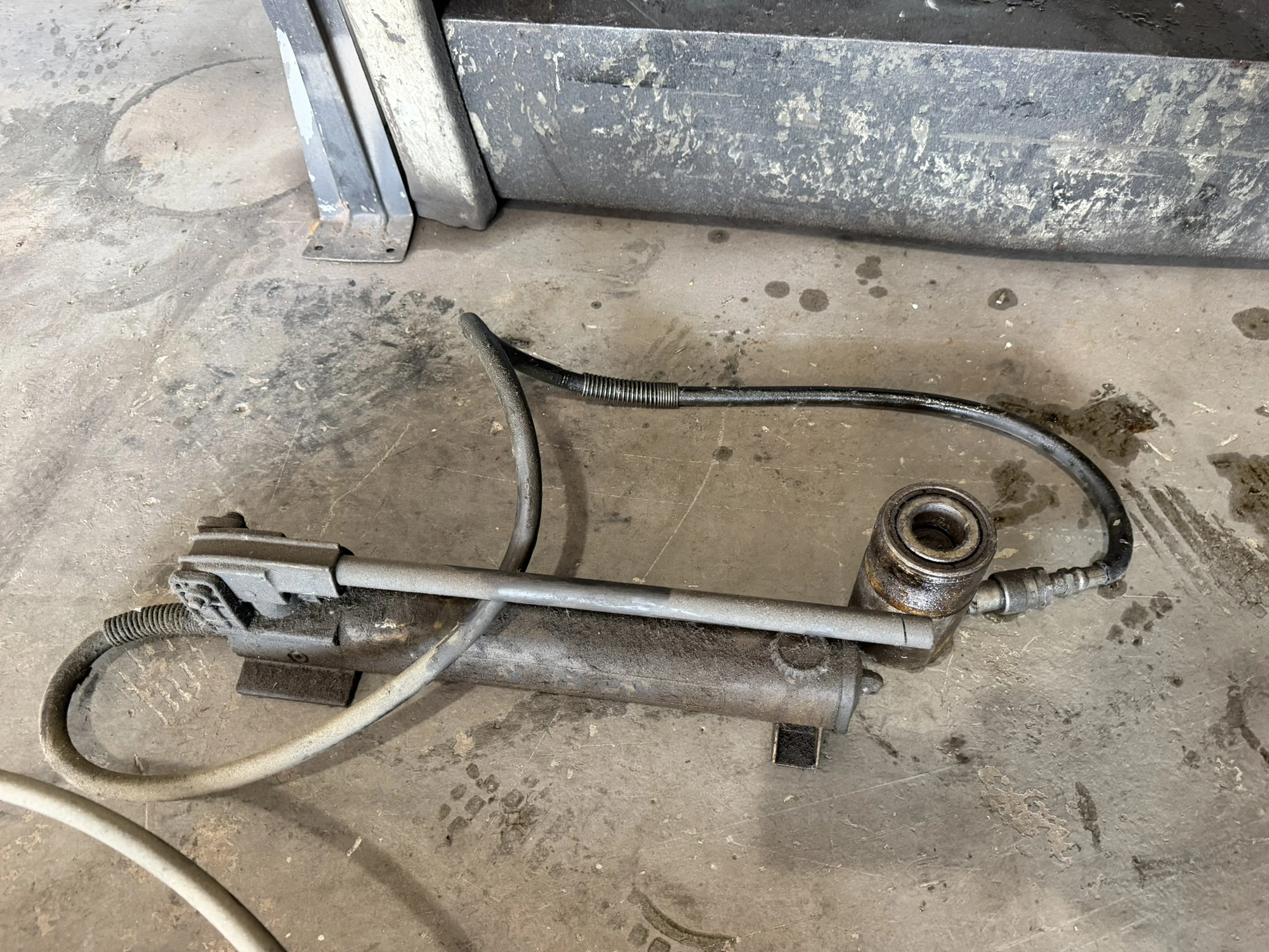 Used _UNKNOWN_ _UNKNOWN_ Hydraulic Pumps Indiana US | Miedema Asset Management Group #1414868