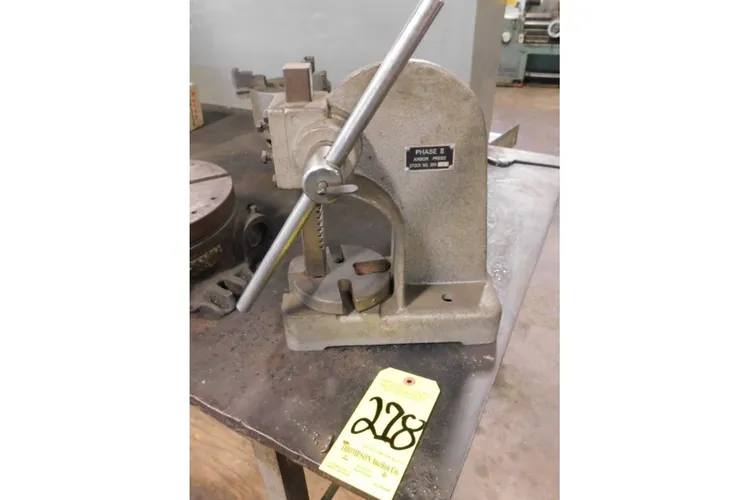 Used _UNKNOWN_ _UNKNOWN_ Arbor Presses Ohio US | Thompson Auctioneers #1554027