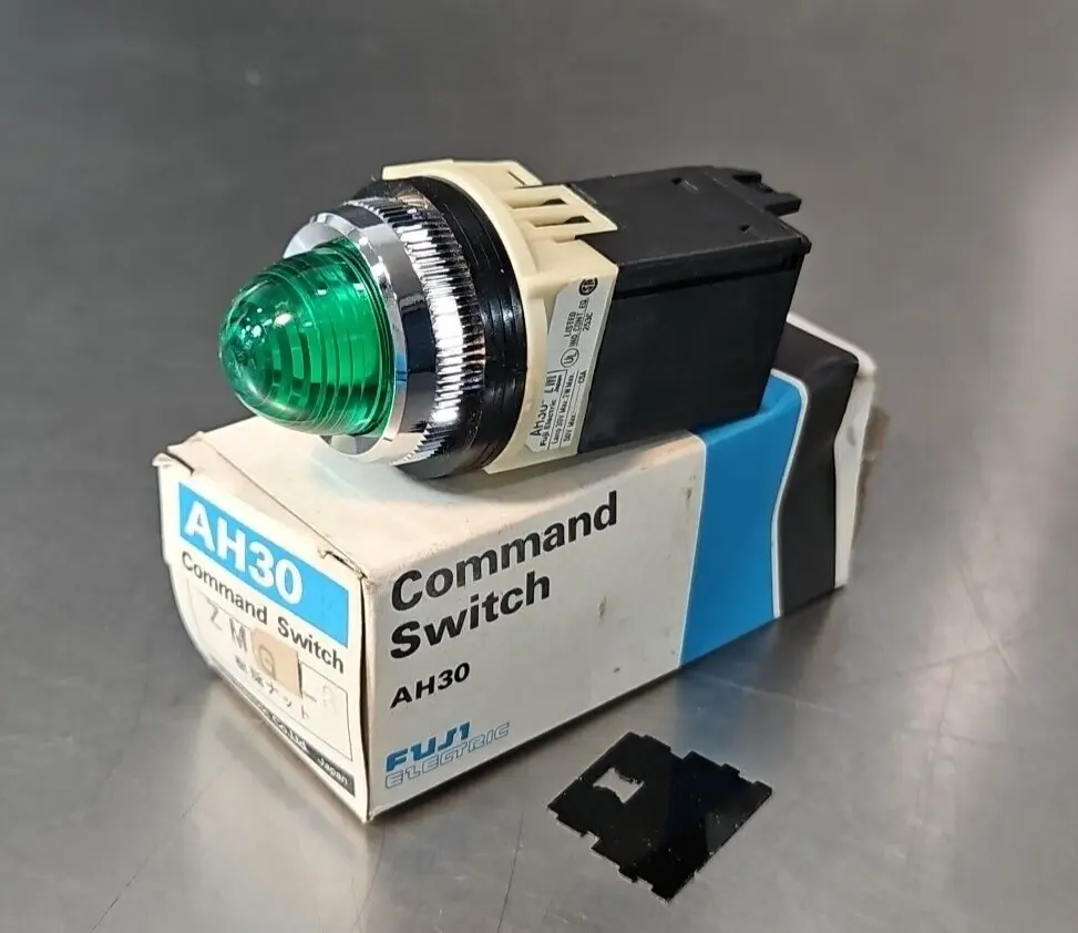 FUJI ELECTRIC AH30-ZMGL3 Command Switch. Loc4B-22