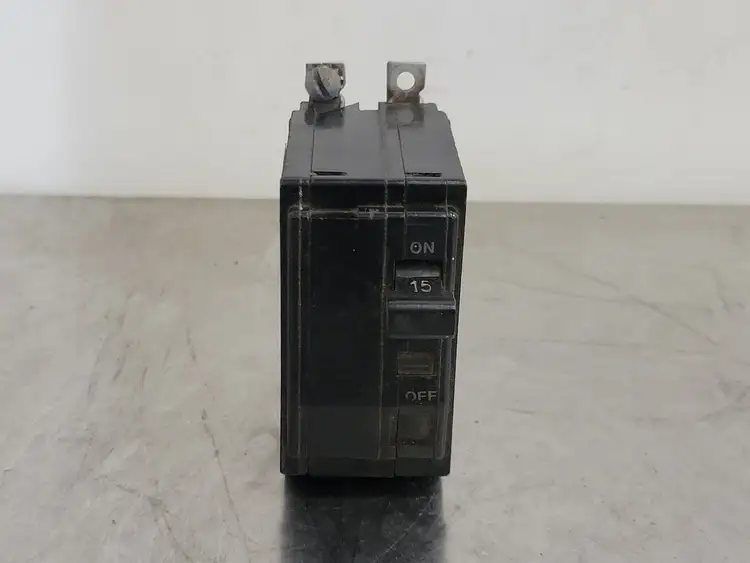 Used SQUARE D QOB215 Switchgears British Columbia CA | Lenmark #244674
