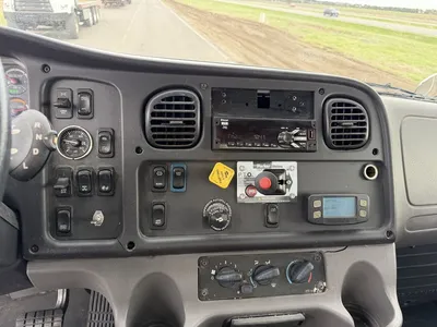Used 2021 FREIGHTLINER BEARCAT ASPHALT DISTRIBUTOR Tanker trucks Minnesota US | Carco Truck & Equipment #1514032