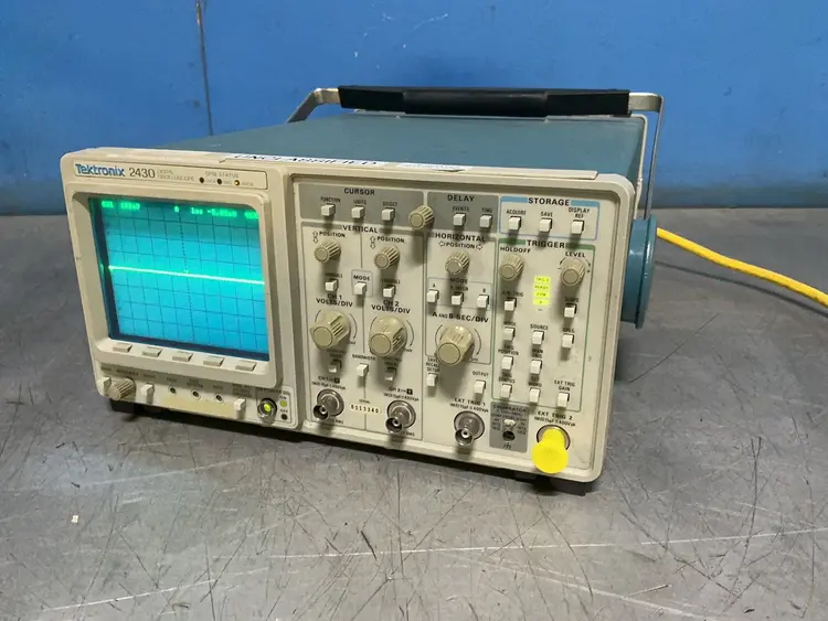 Used TEKTRONIX 2430 Oscilloscopes Ohio US | HGR 24 #1463283