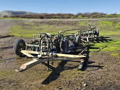 USED 2004 JOHN DEERE BOTTOM PLOW