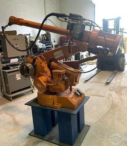 Used 2002 ABB 4400L/10 Robots Michigan US | RAB Industries, Inc. #183956