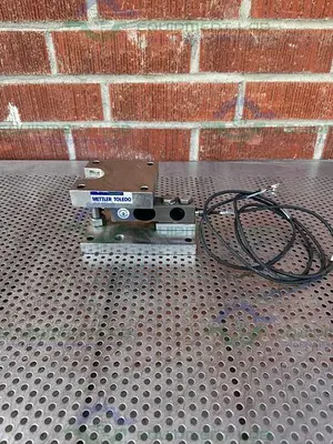 USED METTLER TOLEDO FLEXMOUNT SCALE WEIGH MODULE W/ 0958 LOAD CELL JUNCTION BOX