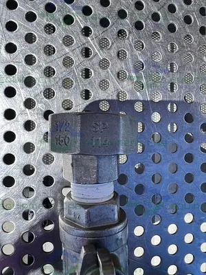USED SVF CF8M 1000 WOG BALL VALVE W/ 1/2" HOSE FITTING