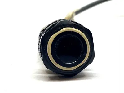 USED OMRON PHOTOELECTRIC SENSOR DIFFUSE 0.1M PNP 10-30VDC