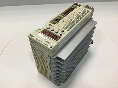 USED YASKAWA SGDM-04ADAY360