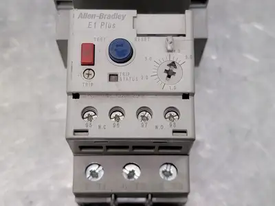 USED ALLEN-BRADLEY 100-C30