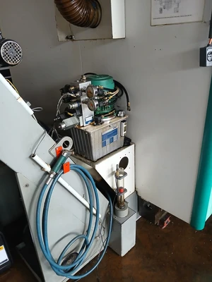 Used 2001 DMG DMC 65 V Universal Machining Centers CZ | Amaron s.r.o. #1307457