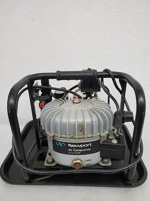 NEWPORT AIR COMPRESSOR ACMP