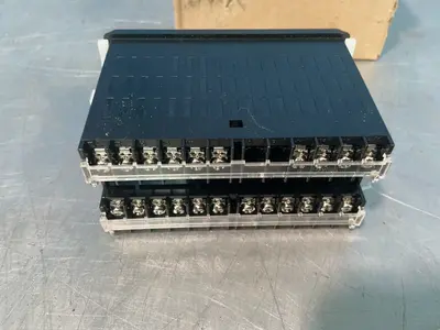 Used OMRON E5ECRX4A5M000 Temperature Controls Ohio US | HGR 24 #1709112