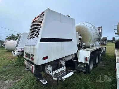 Used 2007 ADVANCE FD3000 Concrete Mixer Trucks Florida US | Big D Heavy Equipment #1556964