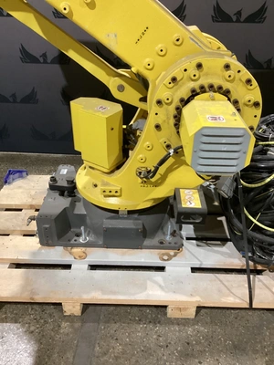 USED 2018 FANUC M-900iB/360 + R-30iB PLUS