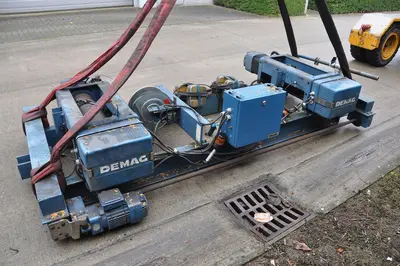 USED DEMAG 2X 3,2T X 21 600M