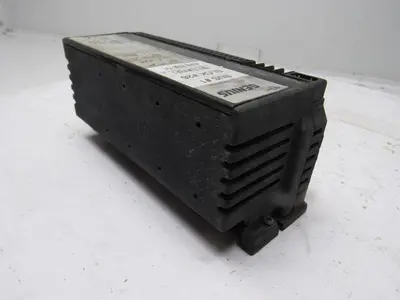 GE Fanuc IC660BBA100 Genius Analog I/O Module 115V 4 Input 2 Output