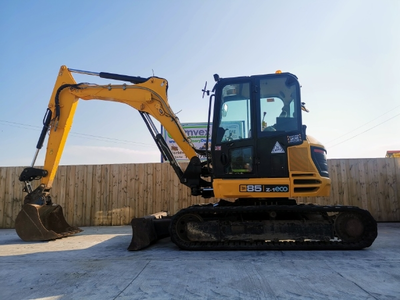USED 2019 JCB 85Z-1