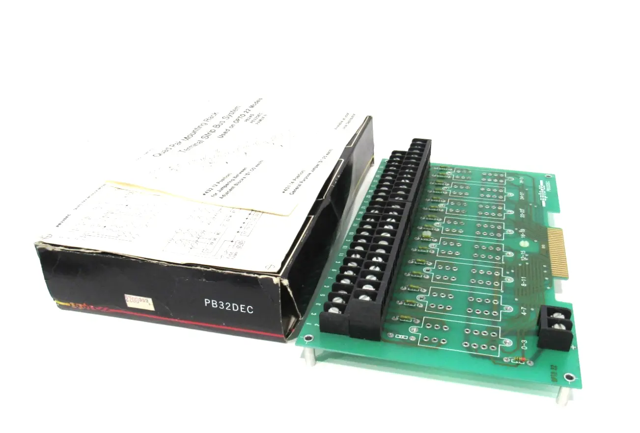 NEW OPTO 22 PB32DEC