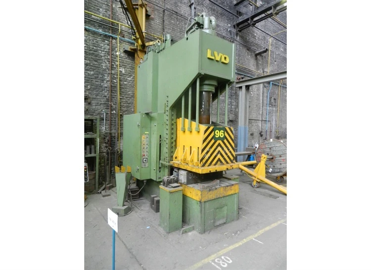 Used LVD EMC 200 TON Gap Frame (OBS) Presses BE | Apt International N.V #362118