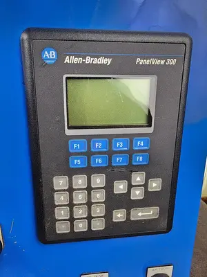 NEW ALLEN-BRADLEY 2711-K3A17L1