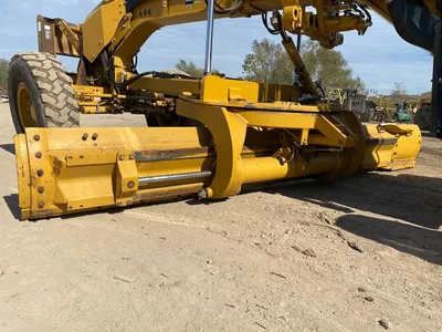 2011 Caterpillar 140M2