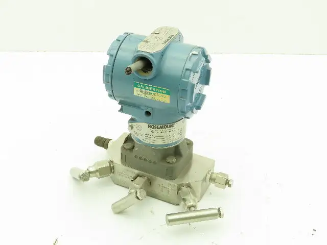 Rosemount 3095MA SMART HART Pressure Transmitter 0-250"H2O  MR808SCT 316SS Valve
